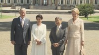 天皇皇后両陛下　ブリュッセルの宮殿「ラーケン宮」到着　炎天下、国王夫妻と約200m歩き…　23日から歓迎行事など