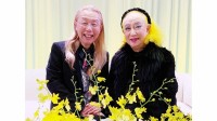 【 美輪明宏さん　死去 】　假屋崎省吾さん　悲しみ綴る　「あまりにもショックで」「ぽっかり心に穴が」　思い出の写真も公開