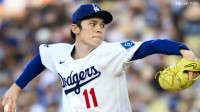 佐々木朗希は今季最短3回6失点4勝目ならず　1回先制2ランなど2イニングで3被弾　7安打全て長打許し苦悶の表情