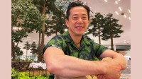 【 西川忠志 】韓国での “くつろぎショット” に反響　「力抜け具合が、かっこいい」