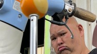 【 安田大サーカス 】HIRO　愛車リトルカブに《ジョッキーシフト》　新入クロスカブにもカスタム追加
