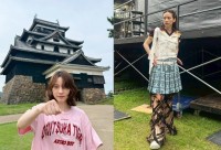 【のん】国宝・松江城「登ったぞーーー！」 野外ステージで圧巻の存在感 異素材レイヤード衣装とニューアコギで挑む