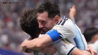 王者アルゼンチン覚醒、後半AT劇的逆転弾でベスト8進出！2失点からの3得点の猛攻、今大会8ゴール目を決めたメッシは涙【北中米W杯】