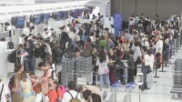 「夏休みの平均予算」が5年ぶり減少…去年より2万円近く減り8.5万円に　「外出しない」4割強、「海外旅行」は去年の半分に　物価高や円安が冷や水
