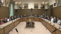 参議院で皇室典範改正案審議する特別委員会を設置　委員長に自民党の松山参院議員会長