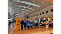 夏休みシーズン前に羽田空港で警視庁が航空会社などと合同パトロール実施　特殊詐欺の被害防止など呼びかけ