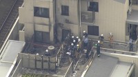 品川区不動前駅近くの11階建てマンションで火災　住人が5階バルコニーでソーラーパネルを使って充電　警視庁などが出火の原因調べる