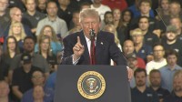 トランプ大統領の支持率34%で過去最低を更新 イランへの軍事作戦「コストに見合わない」が74％ CNN世論調査