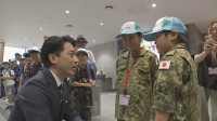こども霞が関見学デー　小泉大臣「防衛省で撮った写真を見て、被災地や自衛隊を思い出してほしい」