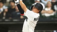 村上宗隆 今季5度目の2試合連続26号！首位攻防での2戦連発に本拠地ファン大熱狂、連敗中のチームに勢いつける