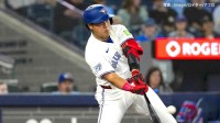 “持ってる男”岡本和真 一邪飛➡落球➡勝ち越しタイムリー、チームを3連勝に導く 左ひざ打撲の不安払拭