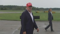トランプ大統領「イランは白旗を掲げて降伏すべきだ」と主張　覚書による交渉期限が過ぎる中　オマーンへの攻撃の可能性も示す