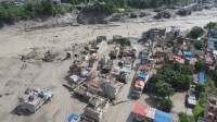 ネパール政府 大規模洪水で95人死亡と発表　外国人観光客ら380人以上が行方不明