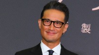 【 松岡昌宏 】22kgのトイレを持ち上げて〝色々な重みが詰まっている〟　20年前との変化を問われ〝変わったことだらけ。髭も白くなった〟