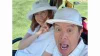【 松本伊代 】ヒロミとの仲良し2ショットを公開 「#ゴルフはできた」「#一緒にできるスポーツ」