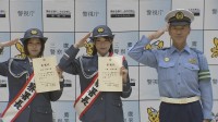 「早めのライト点灯や反射材用品の活用を」日没早まる季節を前に自転車事故の防止を呼びかける交通安全イベント 二瓶有加さんと日向未来さんが一日署長　警視庁三鷹署