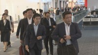 日中友好議連の若手議員8人が中国へ出発　「中国人民対外友好協会」幹部との面会など予定