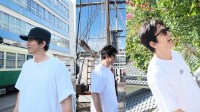 【 大沢たかお 】黒キャップに白Tシャツ姿で街歩き　路面電車を背に笑顔　「急な坂道もたかおさんが歩けば爽やかな風が吹く涼やかな散歩道」の声