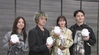 【独自インタビュー】シャワーで滝行？湯船のへりで8時間？緑黄色社会が明かす曲作りの裏側と「愛おしい箱入り娘」トーク