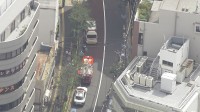 【速報】東京・北区「女が刃物を振り回し2人の胸を刺した」　男性2人けが　女を現行犯逮捕　JR板橋駅近く