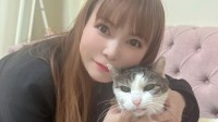 最長老猫、虹の橋を渡る【 中川翔子 】愛猫・らいちゃんに〝天国でみんなと集合できるといいね〟〝まだまだずーっと生きて欲しかった〟悲しみを綴る