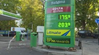 イギリスでディーゼル燃料の平均価格が過去最高に 初めて1リットル＝2ポンド超え