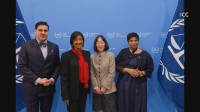 ノーベル平和賞ピレイ氏がICCを訪問　赤根智子所長と笑顔で面会