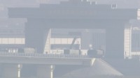 完成から12年経て開通 中国と北朝鮮結ぶ自動車橋 本格運用はじまる　「経済協力に新たな活力」北朝鮮首相が期待感