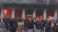 フランス全土で55万人規模のデモ　ガソリン高騰などに抗議　一部が暴徒化し治安部隊と衝突　1200人拘束　マクロン大統領「フランスに暴力入り込む余地ない」