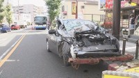 【速報】防犯カメラに猛スピードの車　14人搬送され77歳女性が死亡　77歳男性運転の乗用車がバスなど複数台に衝突　 神奈川・藤沢市