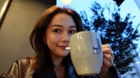 デート目線【 村重杏奈 】「愛されしげちゃん」秋のカフェから動画投稿　フォロワー感激「下アングルでも可愛すぎる」