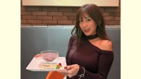 誕生日【 中川安奈 】 “I tuned 33.” 〝日付が変わると当時に両親や祖母に電話〟フォロワーから祝福渋滞