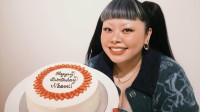 誕生日【 渡辺直美 】〝39歳になりました！〟「#30代の最年長」〝あなたたち一人一人に感謝しています！〟フォロワーから祝福渋滞
