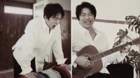 【 大沢たかお 】大あくび・ギターで笑顔　セピア動画で自然な表情　フォロワー歓喜「かっこよさと可愛さ」「すぐにお布団を」