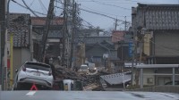 【支援】コンビニ3社　石川などにパンや水を支援