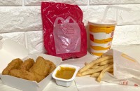 マクドナルド ハッピーセット「リトルツインスターズ」開封レビュー【今の子供は知らない!?】