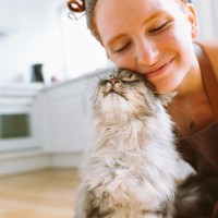 愛猫を『最高に幸せにできる飼い主』に共通する4つの特徴　こんな飼い主の猫はきっと幸せ♡