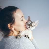 あなたの『愛猫への依存度』を測るチェック項目4つ　気づかぬうちにストレスを与えているかも…？