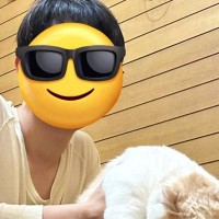 『お兄ちゃんに捕まった猫』の表情を見ると……絶望感が伝わってくる瞬間に３万いいね「この世の終わりみたいなｗ」「覚悟を決めた顔」