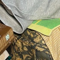 『猫嫌い』と言っていた夫の現在…体の上を見ると、『まさかの光景』に「モテモテで草」「チョロいもんだにゃｗ」と笑ってしまう人が続出