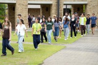 言葉が違っても、助け合える。関西外国語大学で学生と留学生が学んだ「もしも」への備え