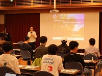 森を歩き、木に触れ、未来を考える。広島工業大学の学生が学んだ「木を活かす」ということ