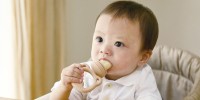 離乳食スタートをスムーズに！「エジソンママ」新製品『もぐかみBaby くまちゃん』