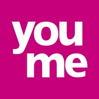 InstaVR提供のAI端末「スマイルくん」、株式会社イズミの全105店舗に導入