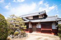 Airbnbと水原希子、ローラが挑む、空き家再生「Akiya Design Project」