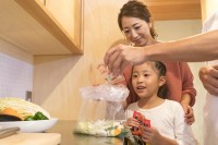 厚生産業、宏昌食糧研究所から漬物の素事業を承継