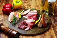 さいたまスーパーアリーナの前に夏季限定「けやきひろば屋上ビアガーデン by Serafina NEW YORK」が開催