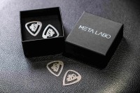 チタン製ギターピック「EMOTION PICK」、演奏中に硬さが調整可能！クラウドファンディングで先行予約開始