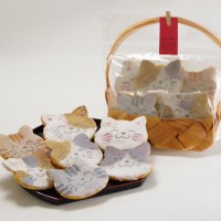 譲渡型保護猫サロン「もんにゃか」が3周年、累計362頭の猫譲渡を実現 - おせんべい”猫の縁結び”活動が更なる飛躍に