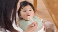 エジソンママ、はじめてのフィーディングを支える「はなまる離乳食スプーン」を新発売